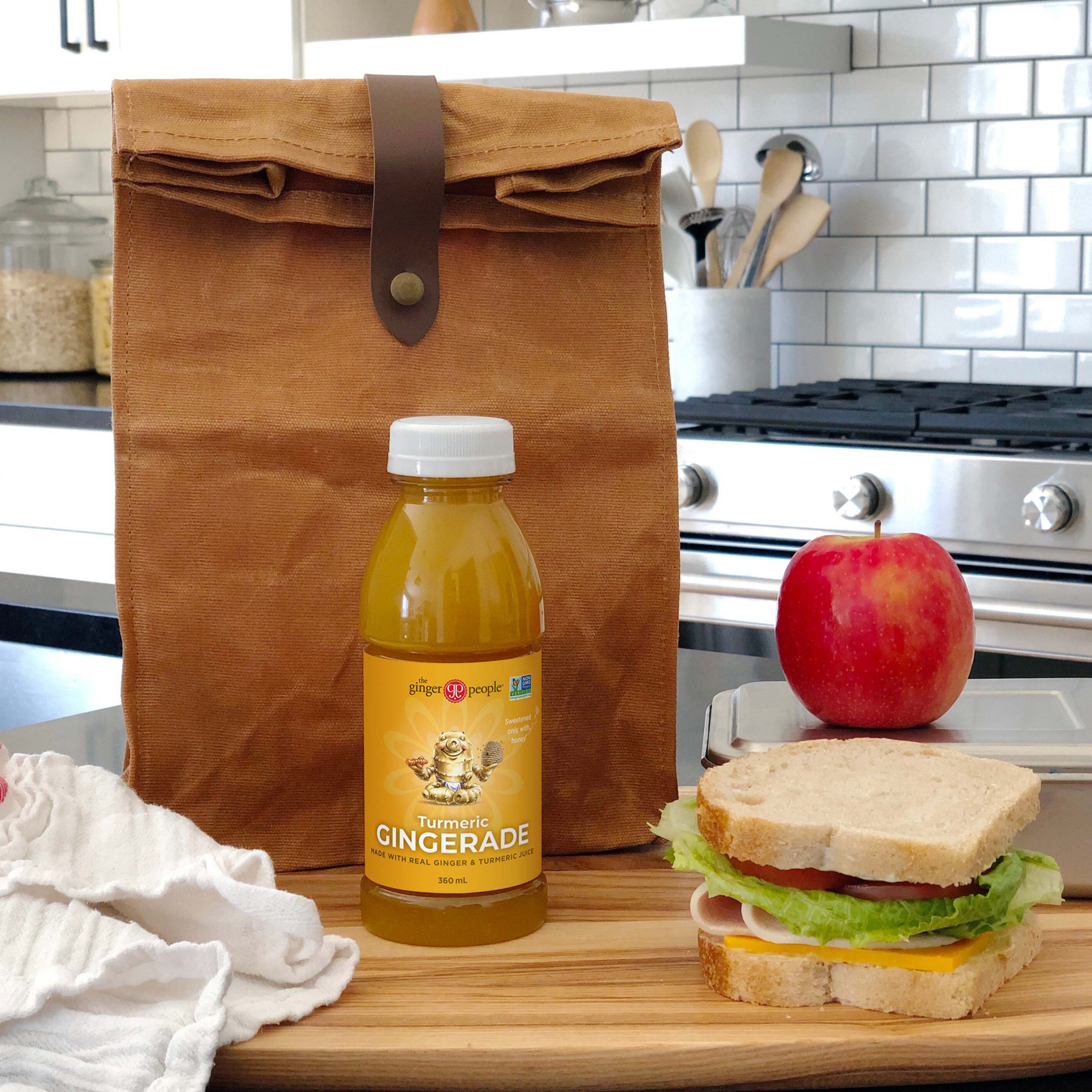 AU turmeric soother with sandwich lunch bag in kitchen v3
